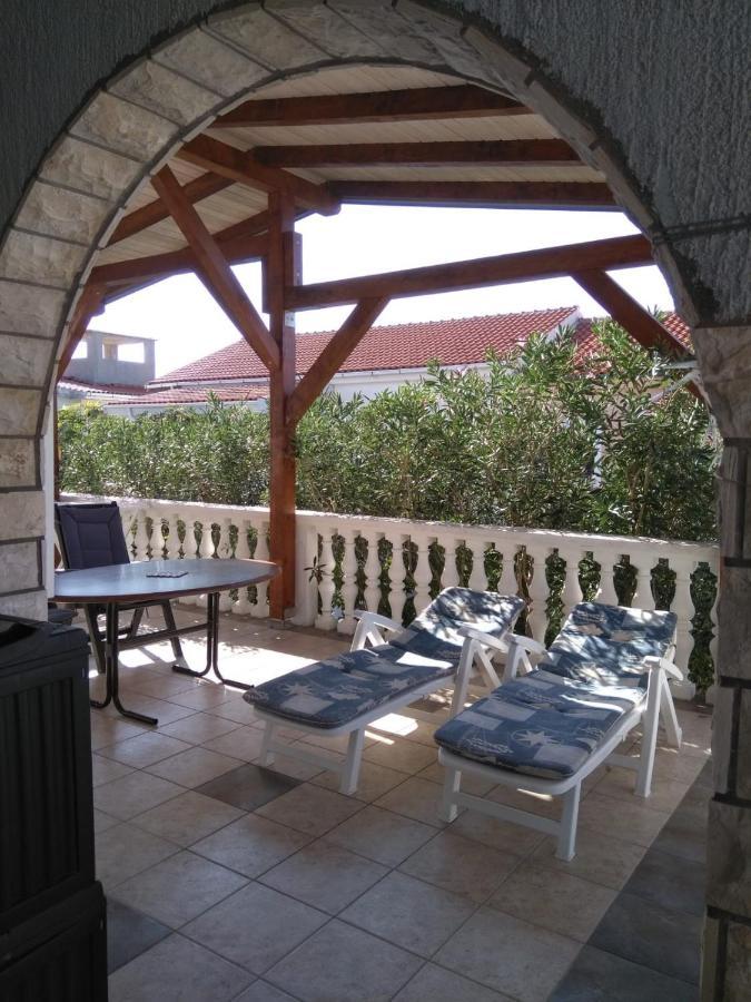 Apartmani Korade Vir Exterior foto
